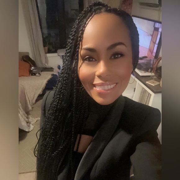 Meet your Posher, Lucille - Picture 2 of 3